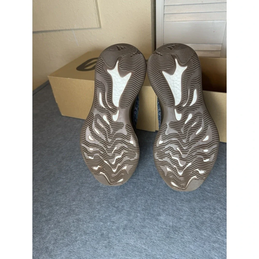 Streetwear Blokewear Yeezy Boost 380 Covellite by Adidas Sneakers Men's Size 9